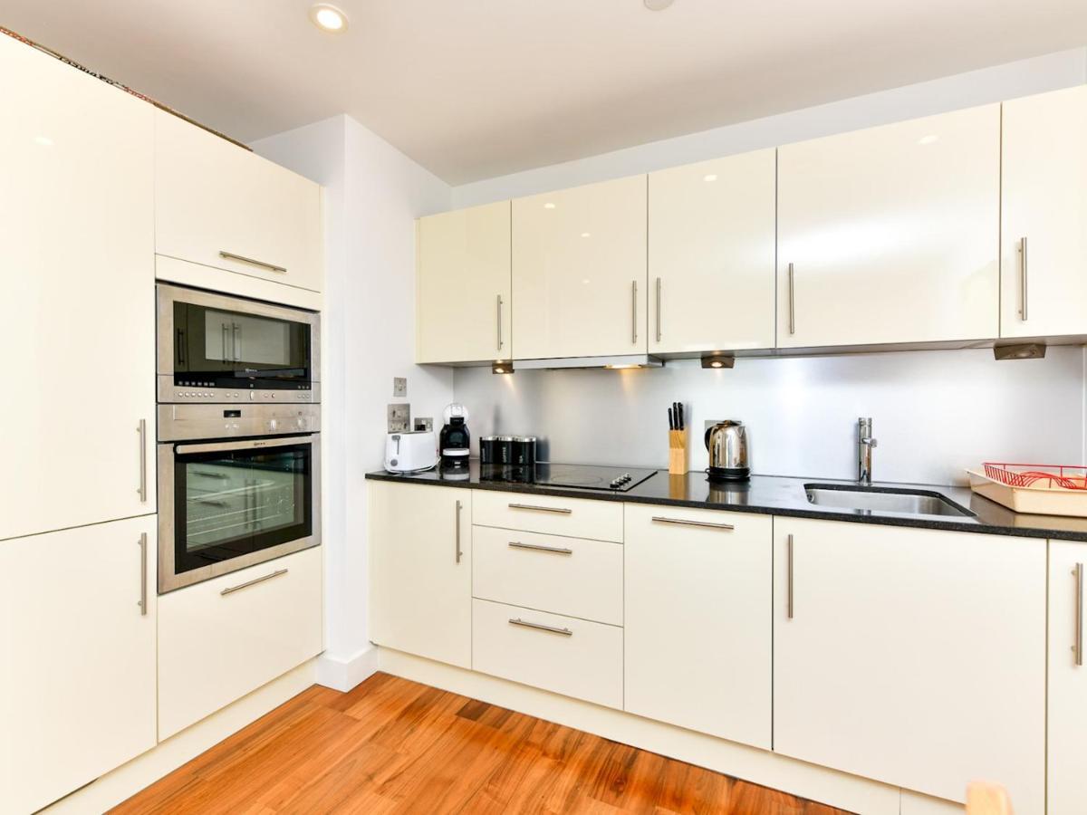 Pass The Keys Super Central Spacious 2 Bed Apartment With Parking كارديف المظهر الخارجي الصورة